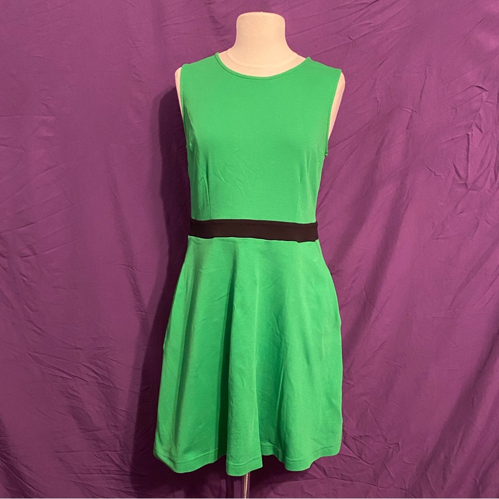 New York & Company Green Sleeveless Dress with Black Waistband. Size S.